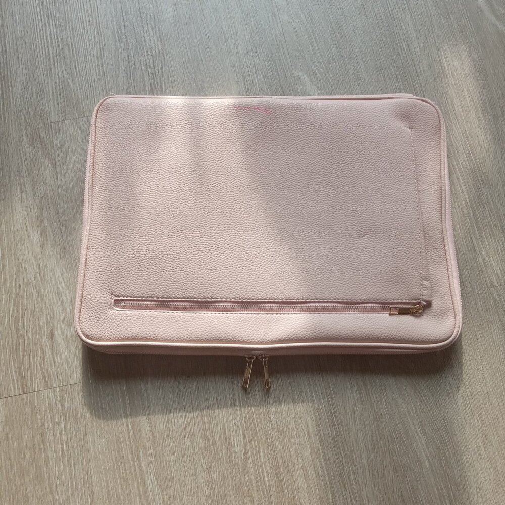 GREAT Light Pink Leather and Gold Threshold Laptop Case